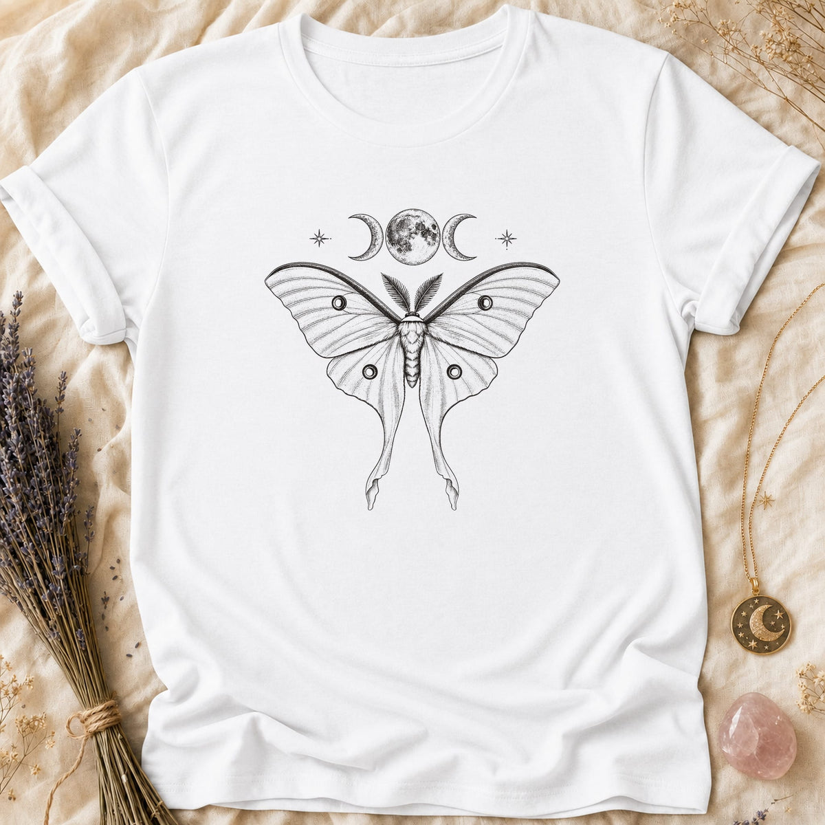 Goddess Moth - White [goddess-moth]